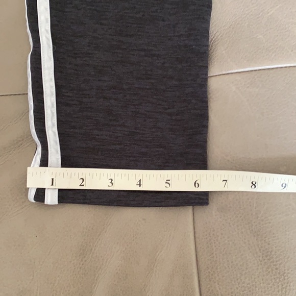 Adidas joggers / pants size boys XL 18/20 - Picture 7 of 7